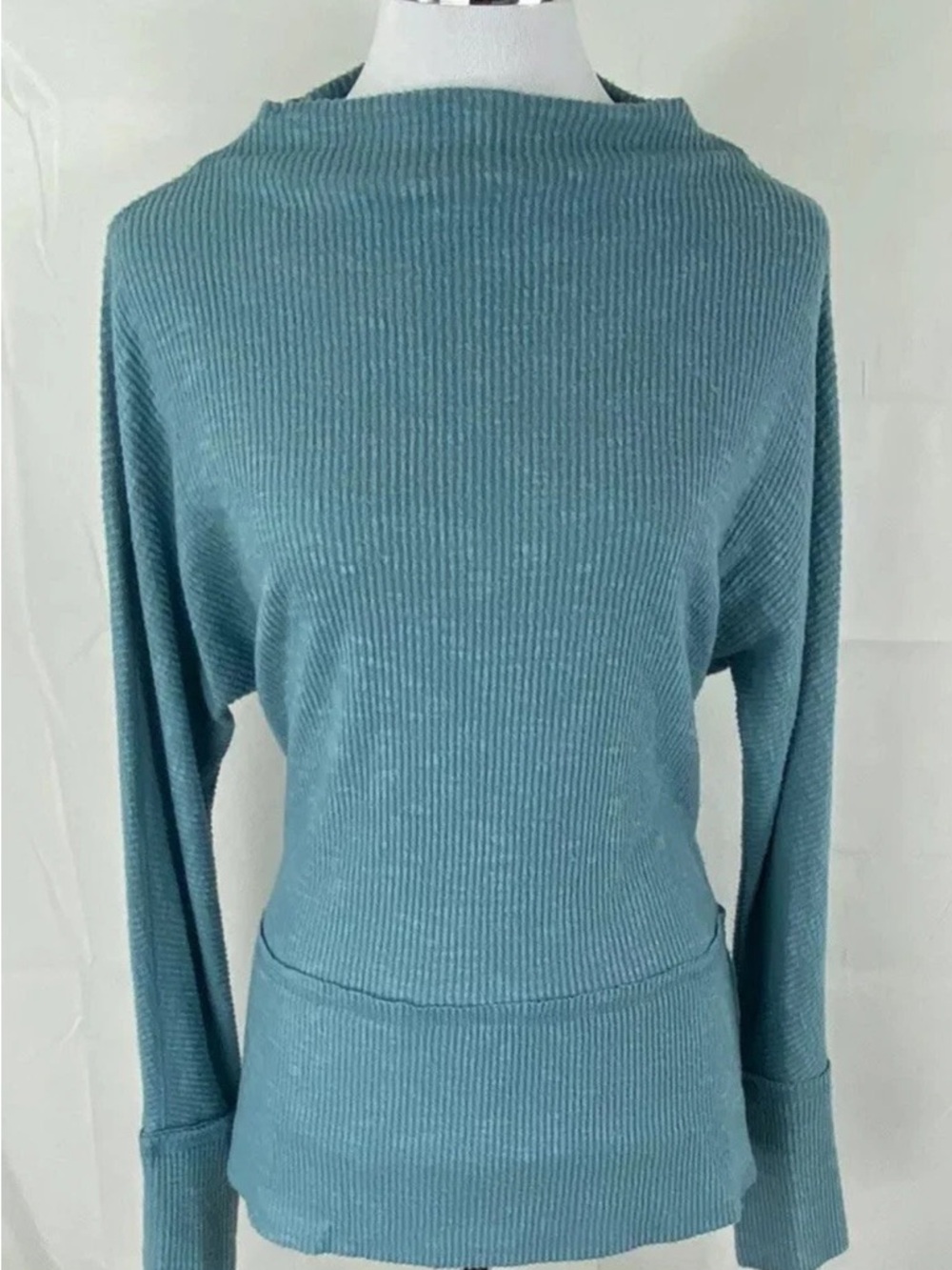 Anthropologie eri + ali Blue ribbed knit  Top funnel neck sz M pullover tunic